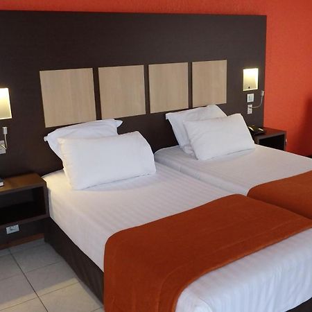 Central Hotel Kajenna Zewnętrze zdjęcie