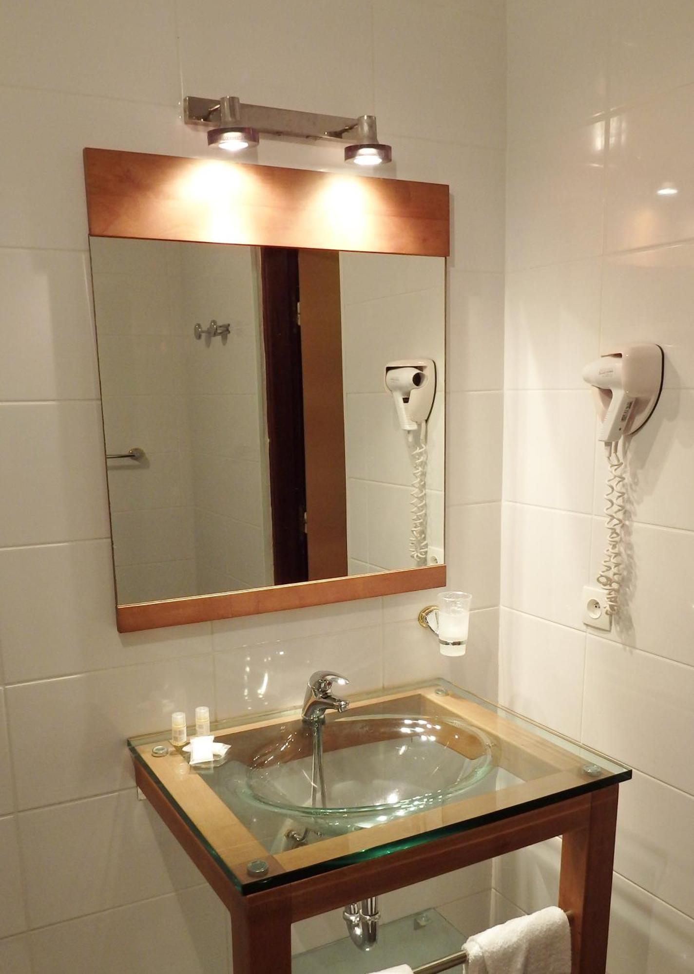 Central Hotel Kajenna Zewnętrze zdjęcie