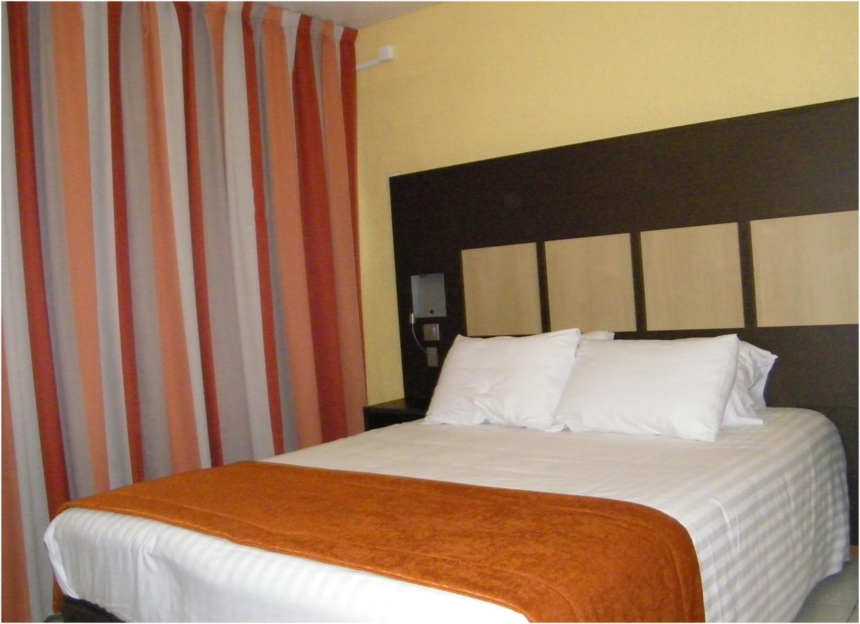 Central Hotel Kajenna Zewnętrze zdjęcie