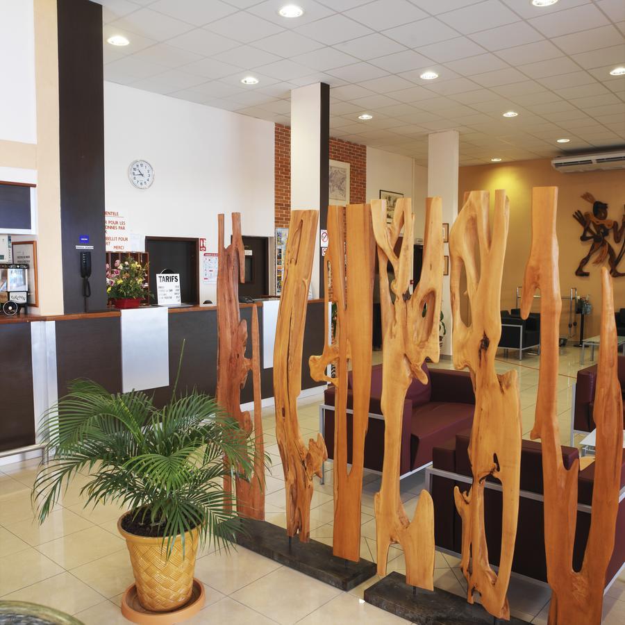 Central Hotel Kajenna Zewnętrze zdjęcie