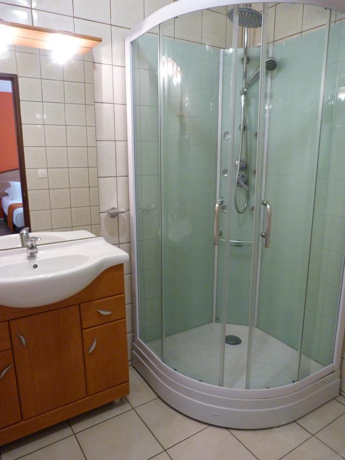Central Hotel Kajenna Zewnętrze zdjęcie