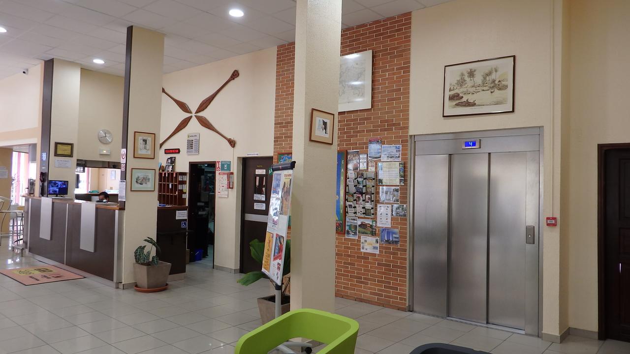 Central Hotel Kajenna Zewnętrze zdjęcie